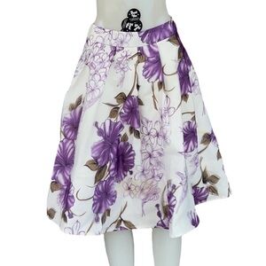 Ina A-Line Skirt with Purple and White Floral Design Size M